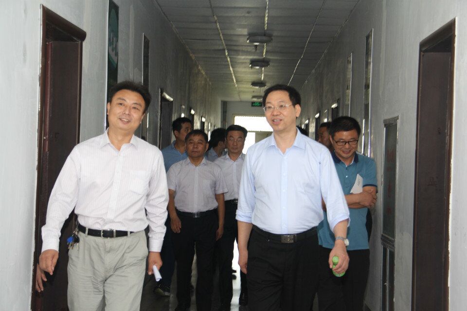 省政府發展研究中心主任谷建全蒞臨我公司調研